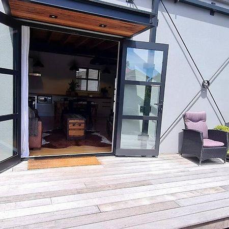 Apartment 4 - Haddin Court - Chic Ny Loft Style 블레넘 외부 사진