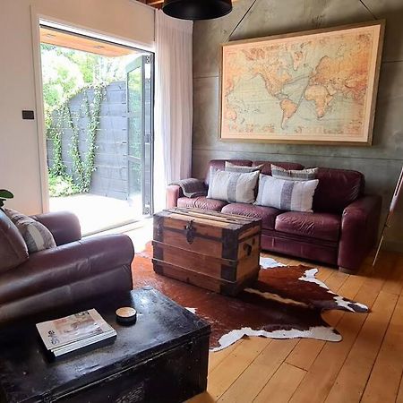 Apartment 4 - Haddin Court - Chic Ny Loft Style 블레넘 외부 사진
