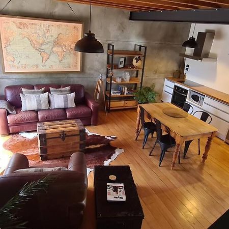 Apartment 4 - Haddin Court - Chic Ny Loft Style 블레넘 외부 사진
