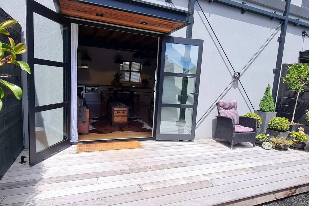 Apartment 4 - Haddin Court - Chic Ny Loft Style 블레넘 외부 사진